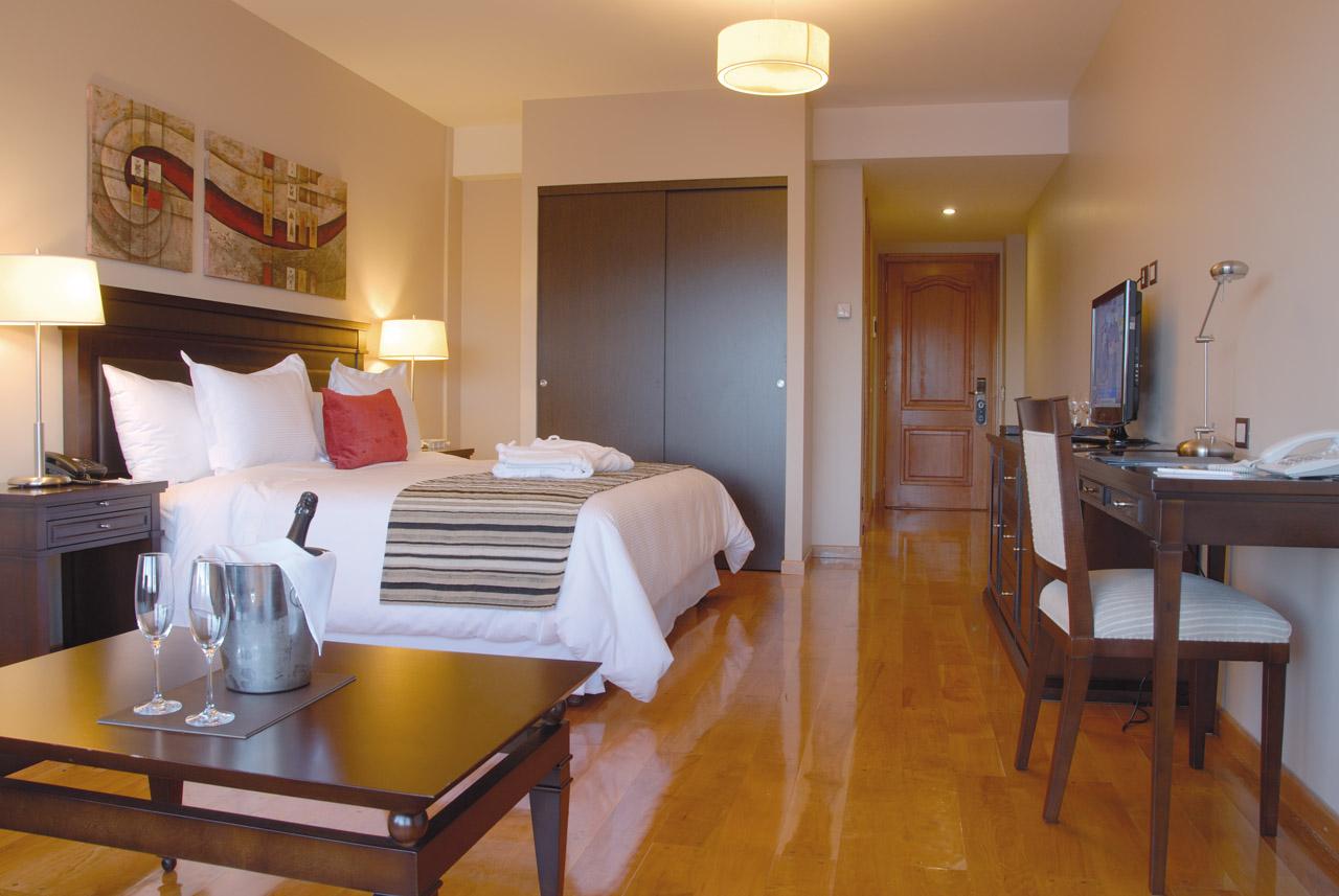 סן קרלוס דה ברילוצ'ה Alma Del Lago Suites & Spa מראה חיצוני תמונה